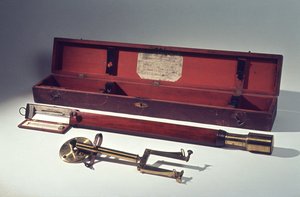 Tengeri barométer fali támasztékkal és kardánkardánnal, fa tokban, használati utasítással, 1820 körül (mahagóni és sárgaréz)